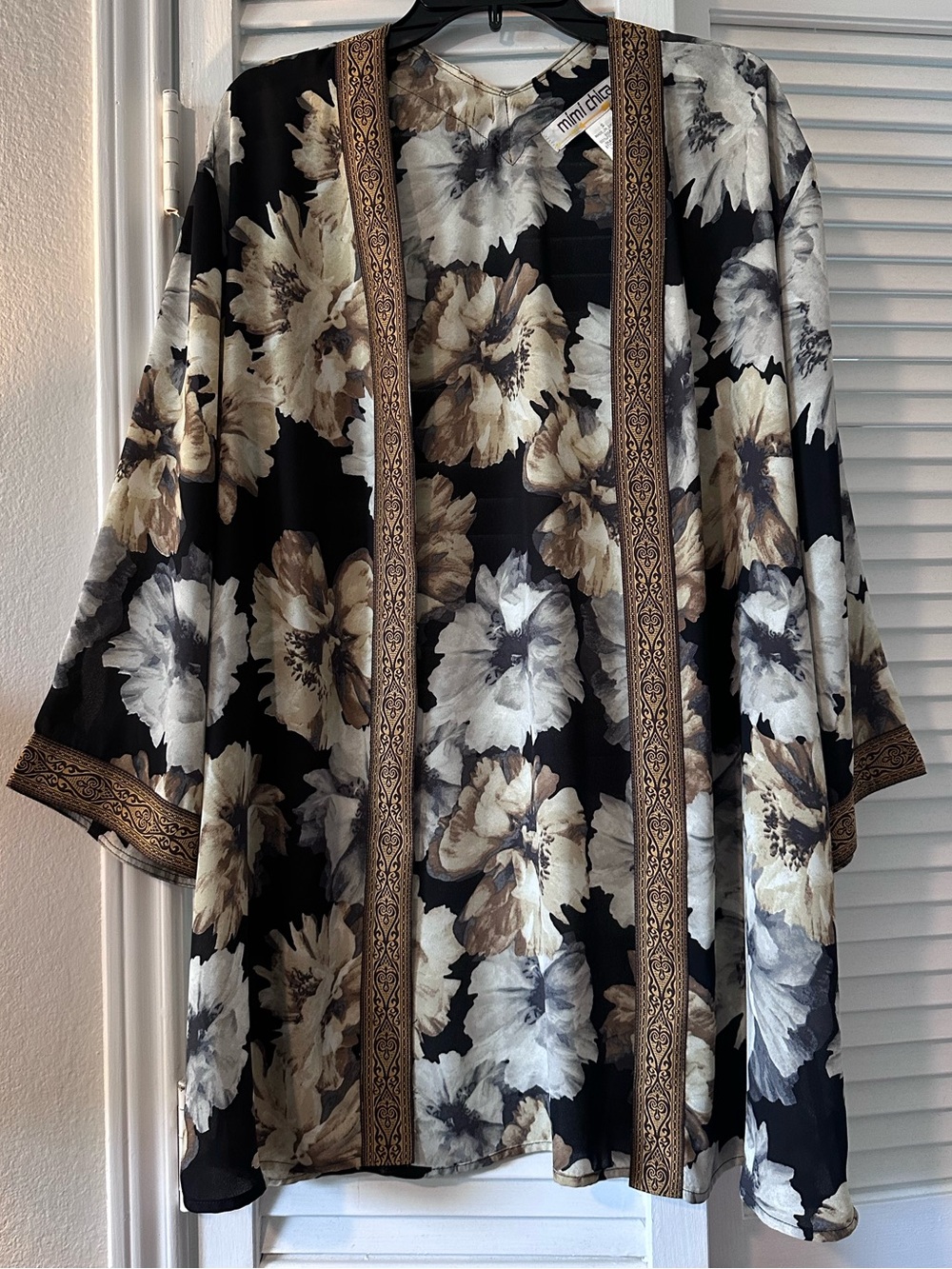 Mimi Chica Small Black Floral Duster Kimono Open Front Cardigan Gold Ribbon Trim